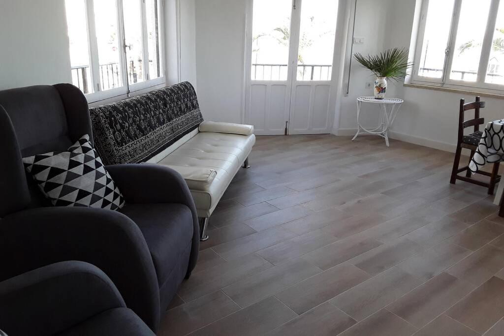 Piso En Primera Linea Con Wifi Y Vistas Al Mar Lo Pagán Exterior foto